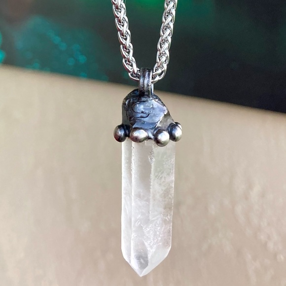Natural raw clear crystal quartz gemstone boho goth stone charm steel necklace - Picture 10 of 16